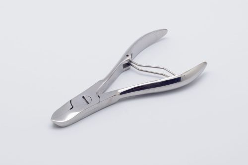 Nail nippers